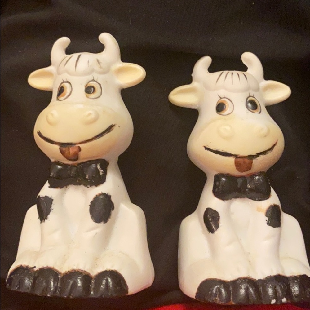 Set 2 of 2 - Cow Salt-n-Pepper Shakers